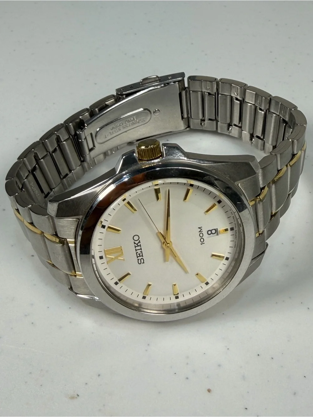 Seiko 7N42-0JF0 Men’s 100M Quartz White Dial Two Tone Japan Watch Runs